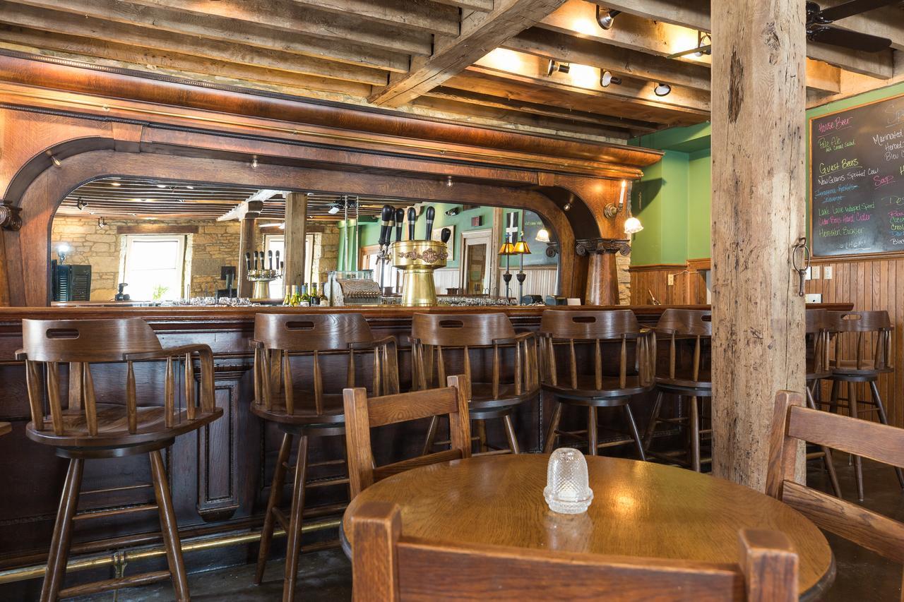Commerce Street Brewery Hotel Mineral Point Екстериор снимка
